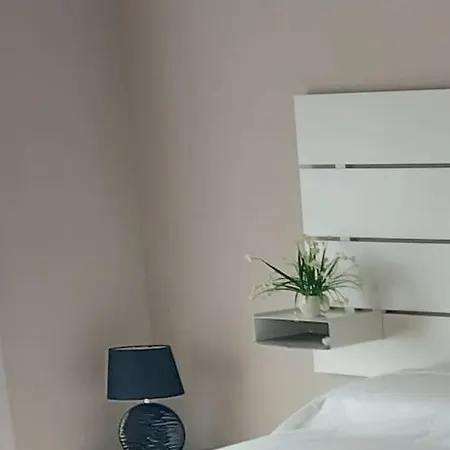 Franco Sansirohouse Rho Mi Fiera Апартаменты *